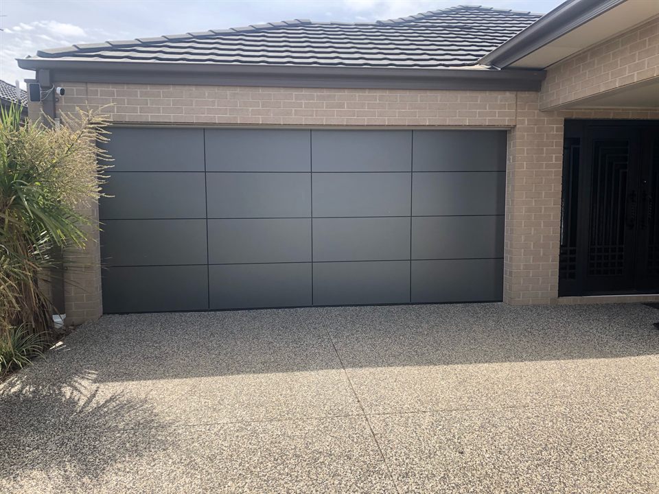 Grey AliPanel garage door